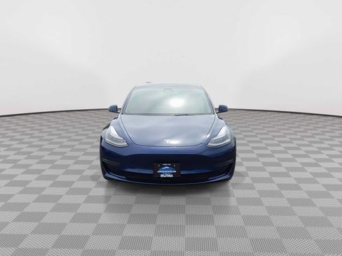 Used 2022 Tesla Model 3 Long Range AWD/4WD image 3