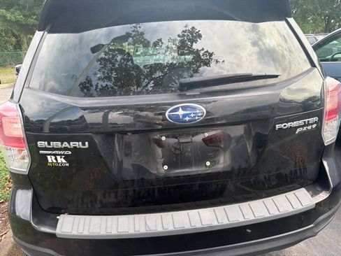Used 2017 Subaru Forester 2.5i Premium w/ All-Weather Package AWD/4WD image 7