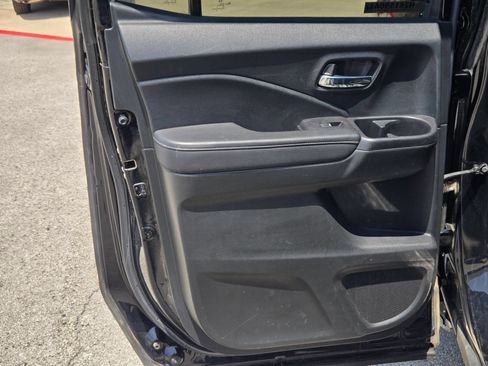 Used 2020 Honda Ridgeline Sport image 12