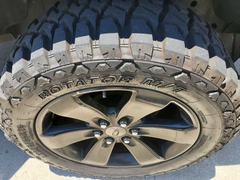 Used 2014 Ford F150 FX4 w/ Equipment Group 402A Luxury AWD/4WD image 15