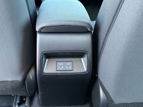 Used 2025 Toyota Corolla LE image 13