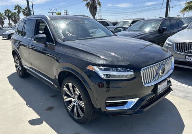 Used 2025 Volvo XC90 T8 Plus w/ Protection Package Premier AWD/4WD image 8