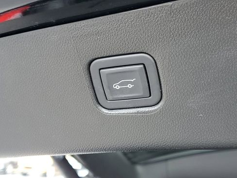 Used 2023 Chevrolet Blazer LT w/ Convenience Package image 32