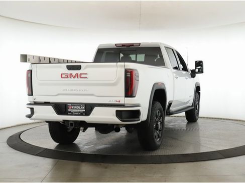 Used 2025 GMC Sierra 2500 AT4 w/ AT4 Premium Plus Package image 7