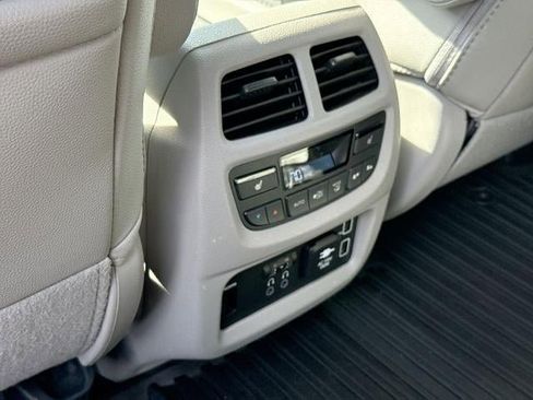 Used 2019 Honda Pilot Touring image 22