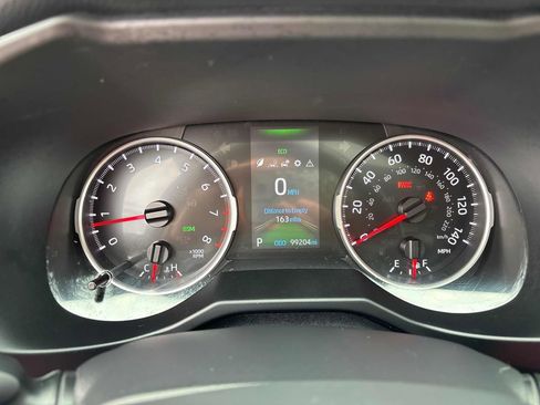 Used 2021 Toyota RAV4 XLE Premium AWD/4WD image 18