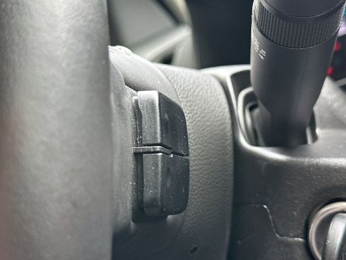 Used 2022 Chevrolet Colorado LT w/ Safety Package image 37