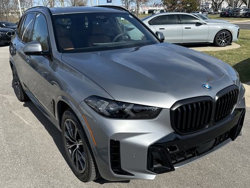 New 2026 BMW X5 xDrive50e AWD/4WD image 2