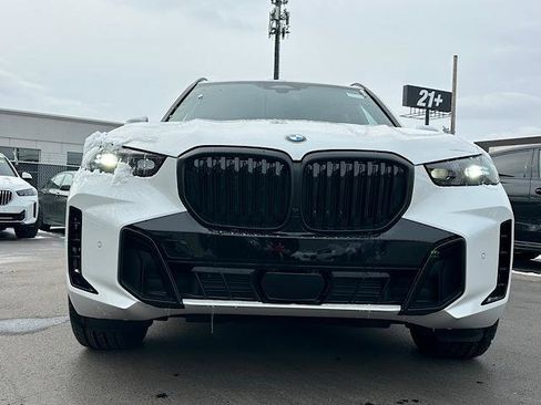 New 2026 BMW X5 xDrive40i w/ M Sport Package image 2