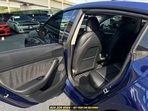 Used 2022 Tesla Model 3 Performance AWD/4WD image 22