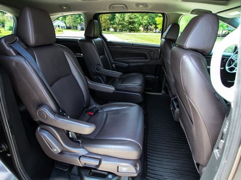 Used 2019 Honda Odyssey EX-L image 42