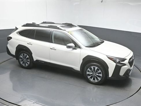 Certified 2025 Subaru Outback Touring XT w/ Popular Package #2 AWD/4WD image 44