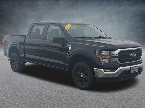 Used 2023 Ford F150 XLT image 3