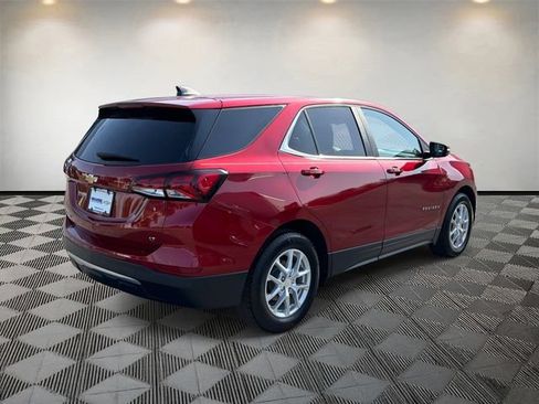 Used 2023 Chevrolet Equinox LT FWD image 5