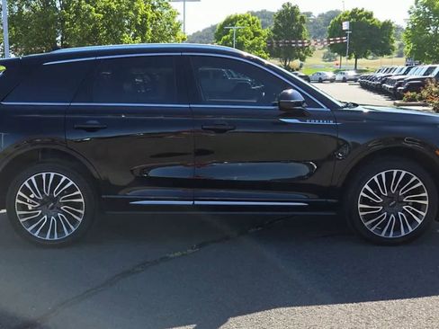 Used 2022 Lincoln Corsair Reserve w/ Equipment Group 201A AWD/4WD image 9