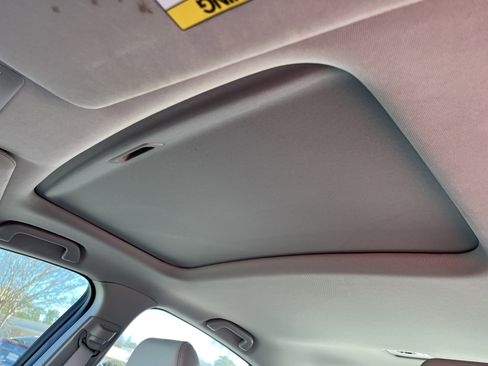 Used 2018 Acura ILX w/ AcuraWatch Plus Package image 15