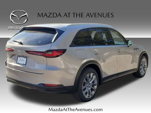New 2026 MAZDA CX-90 Plug-In Hybrid w/ Preferred image 4