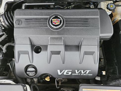 Used 2014 Cadillac SRX Luxury w/ Driver Awareness Package image 22