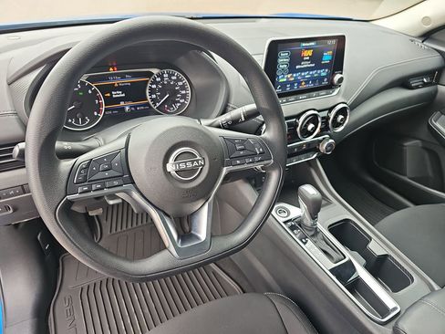 Used 2025 Nissan Sentra SV image 15