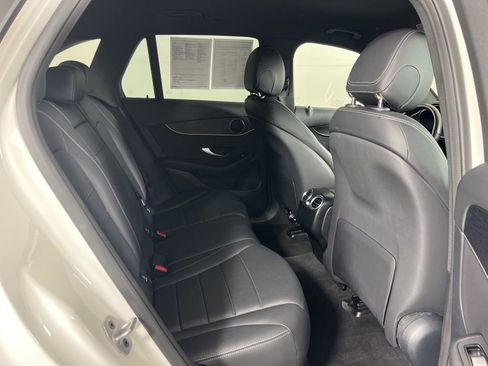 Used 2022 Mercedes-Benz GLC 300 4MATIC w/ Multimedia Package Lite image 8