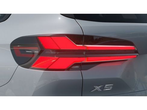 New 2026 BMW X5 xDrive40i w/ M Sport Package image 8