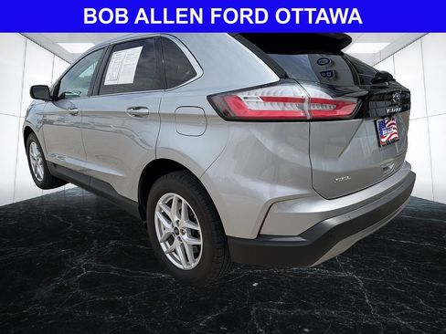 Used 2023 Ford Edge SEL w/ Convenience Package AWD/4WD image 3