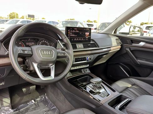 Used 2022 Audi Q5 2.0T Premium image 17