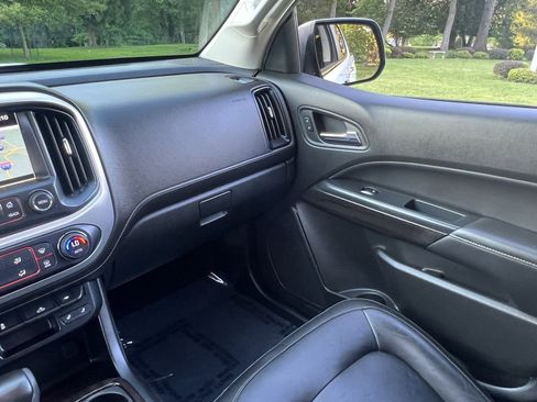 Used 2016 GMC Canyon SLT AWD/4WD image 15