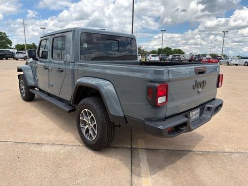 New 2026 Jeep Gladiator Sport AWD/4WD image 14