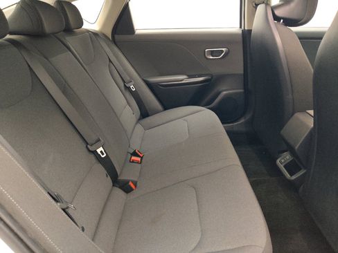 Used 2025 Kia K4 FWD image 19