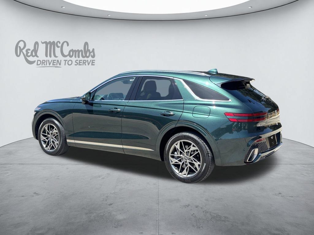 Used 2023 Genesis GV70 2.5T w/ Select Package AWD/4WD image 3