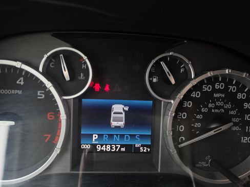 Used 2016 Toyota Tundra SR5 w/ TRD Off Road Package AWD/4WD image 23