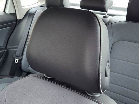 New 2026 Volkswagen Jetta SE image 14