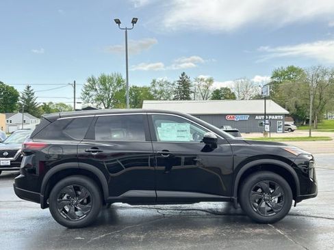 New 2026 Nissan Rogue SV AWD/4WD image 10