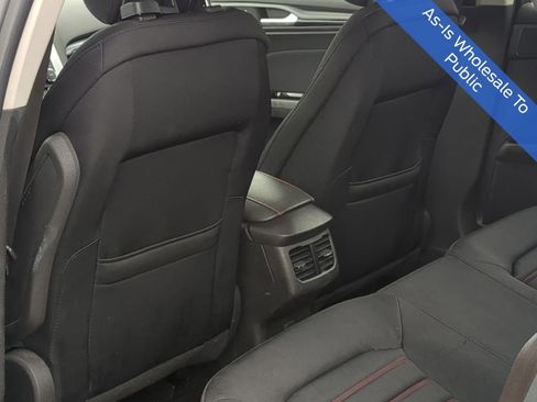 Used 2014 Ford Fusion SE w/ Equipment Group 201A image 21