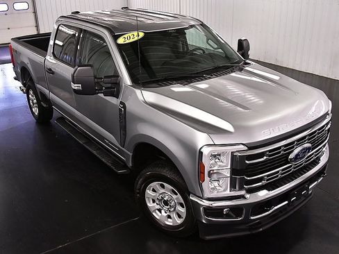 Used 2024 Ford F250 XLT image 16
