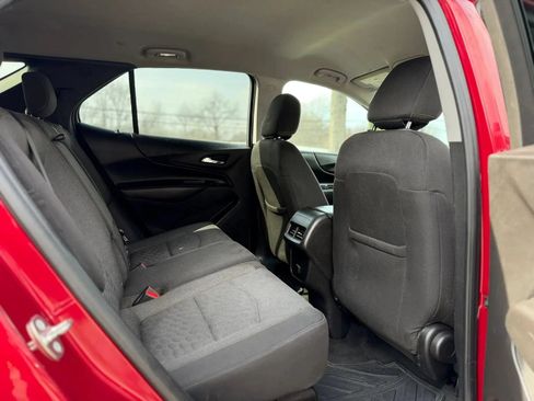 Used 2018 Chevrolet Equinox LT AWD/4WD image 13