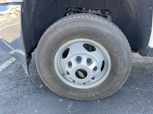 Used 2018 Chevrolet Silverado 3500 W/T w/ WT Convenience Package image 2