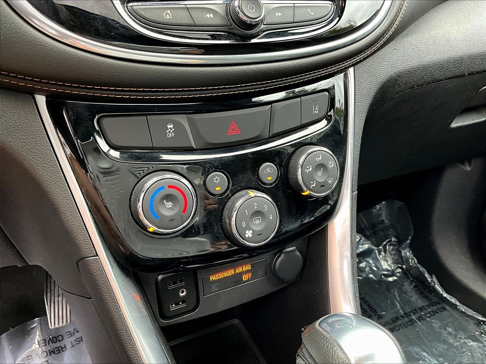 Used 2018 Chevrolet Trax Premier AWD/4WD image 15
