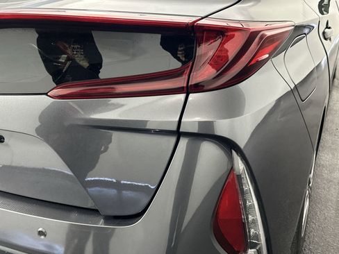 Used 2017 Toyota Prius Prime Advanced image 30