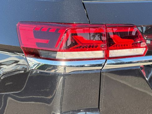 Used 2021 Volkswagen Atlas SE w/ Panoramic Sunroof Package image 27