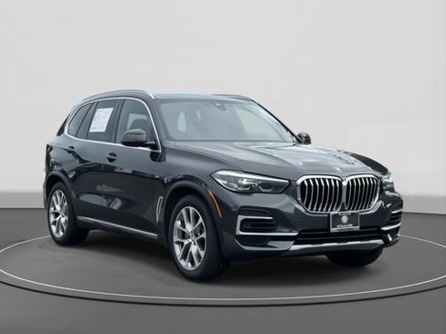 Used 2022 BMW X5 xDrive40i w/ Premium Package AWD/4WD image 1