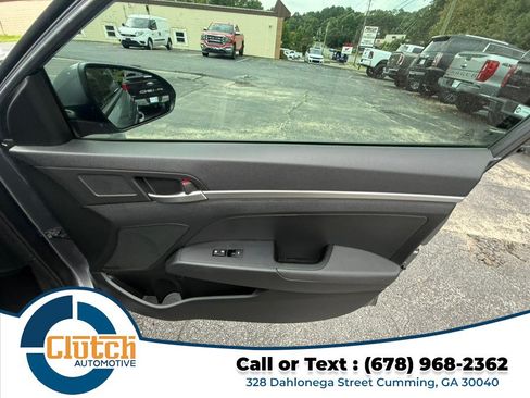 Used 2019 Hyundai Elantra SE w/ Cargo Package FWD image 25