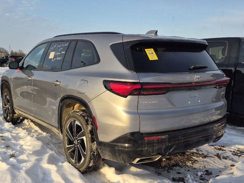 Used 2025 Buick Enclave Sport Touring image 4