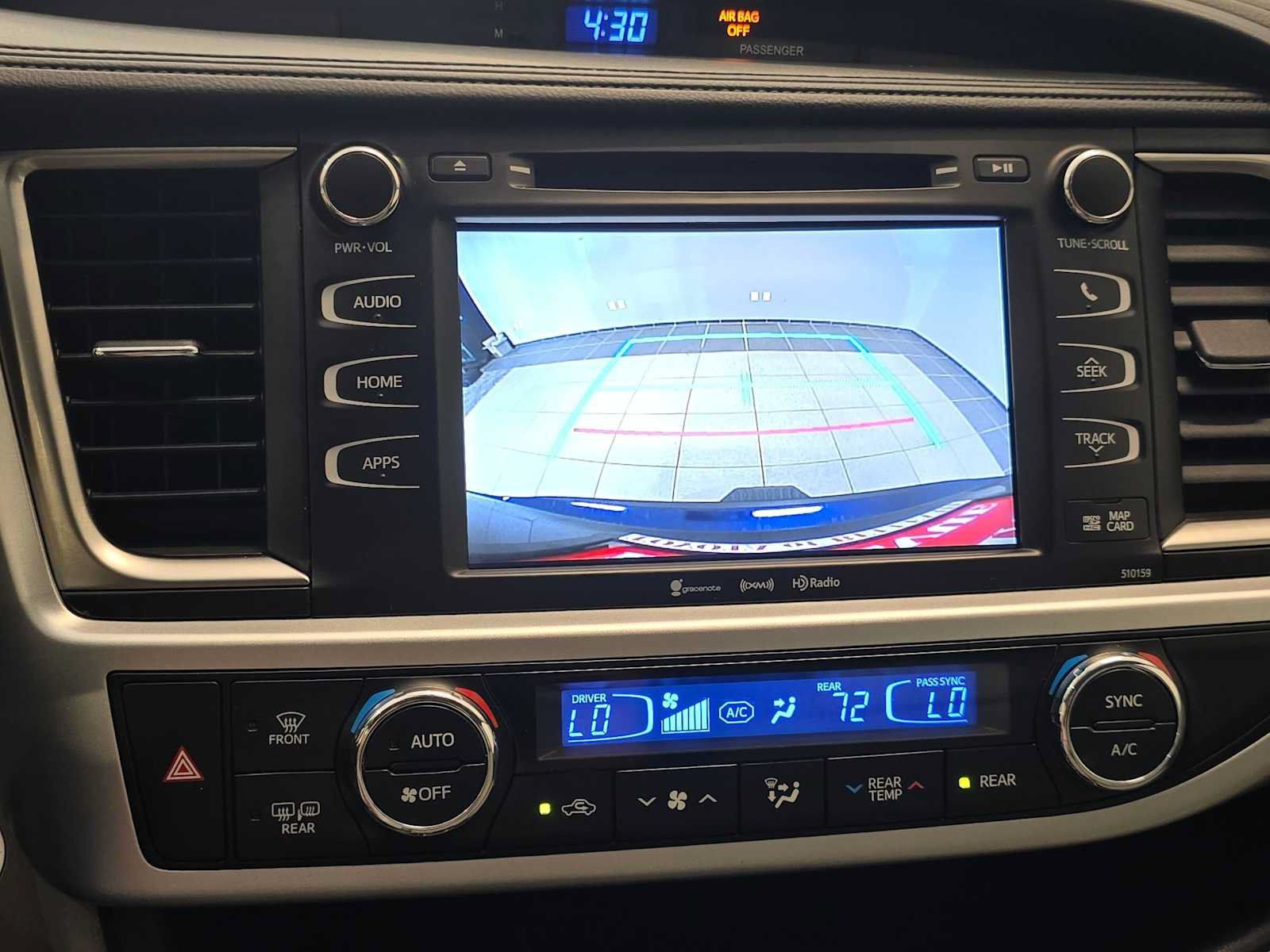 Used 2016 Toyota Highlander XLE AWD/4WD image 14