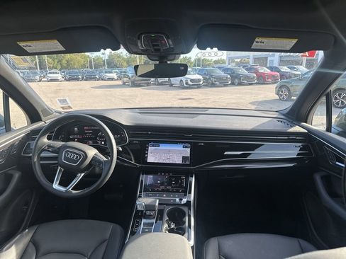 Used 2025 Audi Q7 2.0T Premium w/ Convenience Plus Package image 7