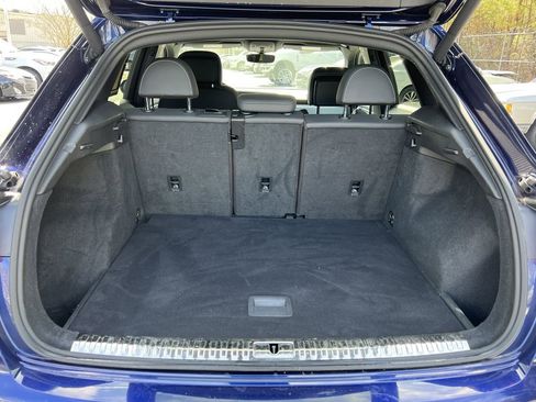 Used 2021 Audi Q3 2.0T Premium w/ Convenience Package image 5