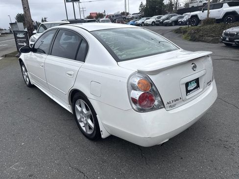 Used 2002 Nissan Altima 3.5 SE w/ Leather Pkg image 3