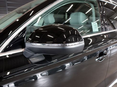 Used 2024 Audi Q5 2.0T Premium w/ Convenience Package image 29