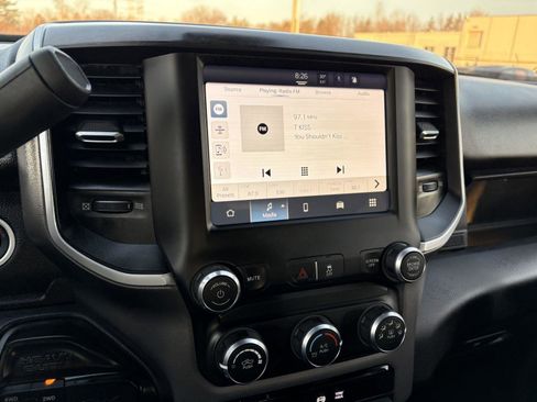 Used 2024 RAM 3500 Big Horn image 17